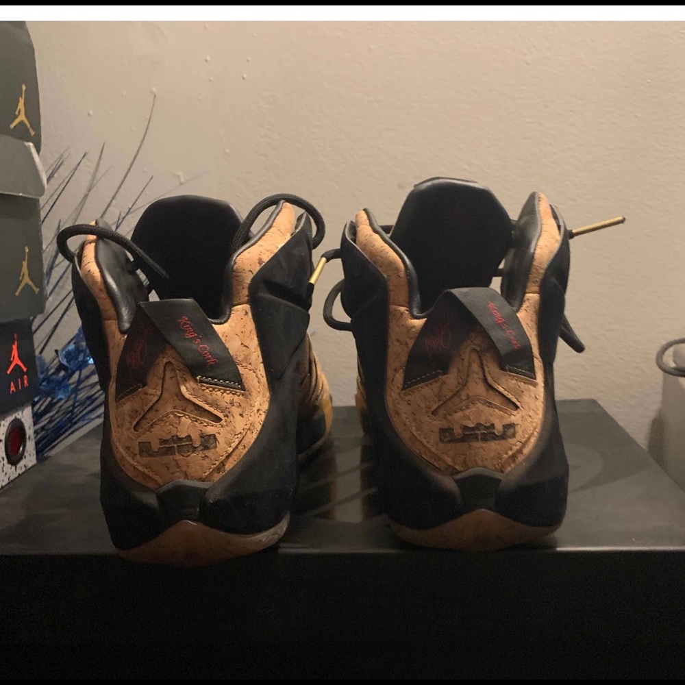 Shoes - Picture 4 of 6